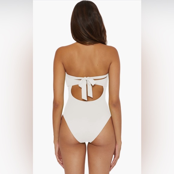 Soluna Shell One-Piece Swimsuit, White, Size X-Large, $148 - Picture 3 of 12